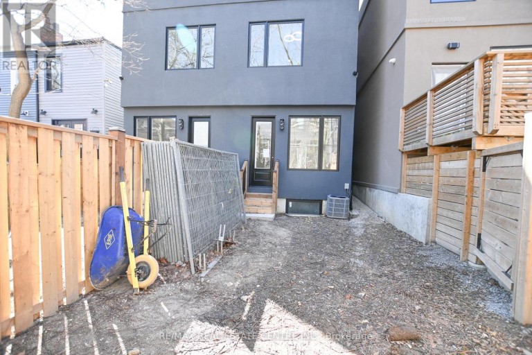 59 JONES AVENUE, Toronto (South Riverdale), Ontario, M4M2Z7
