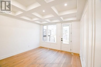 59 JONES AVENUE Toronto (South Riverdale) Ontario photo 4