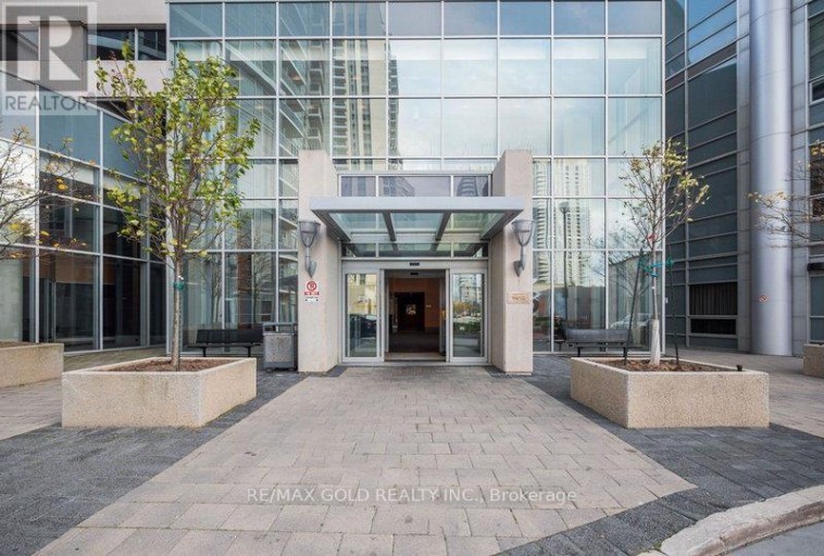 198 - 135 VILLAGE GREEN SQUARE, Toronto (Agincourt South-Malvern West), Ontario, M1S0G3