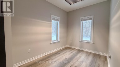5615 MCGILLIVRAY DRIVE N Lucan Biddulph Ontario photo 12
