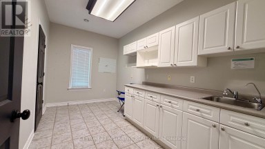 5615 MCGILLIVRAY DRIVE N Lucan Biddulph Ontario photo 18