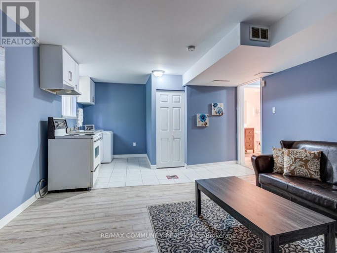 LOWER LEVEL - 12 MOONBEAM GROVE, Toronto (Malvern), Ontario, M1B2T5
