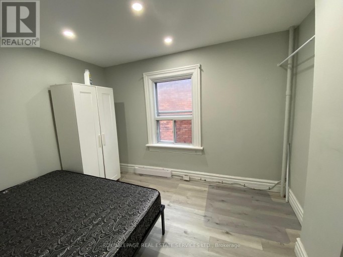 203 - 206 CARLTON STREET, Toronto (Cabbagetown-South St. James Town), Ontario, M5A2L1