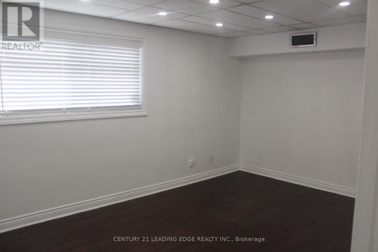 A - 1887 LAWRENCE AVENUE E, Toronto (Wexford-Maryvale), Ontario, M1R2Y3