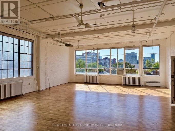 401 - 688 RICHMOND STREET W, Toronto (Niagara), Ontario, M6J1C5