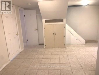 BSMT - 46 MEDHURST ROAD Toronto (Crescent Town) Ontario photo 11