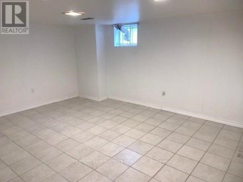 BSMT - 46 MEDHURST ROAD Toronto (Crescent Town) Ontario photo 4