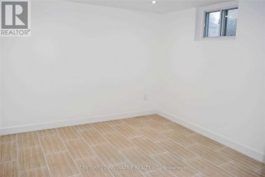BSMT - 42 ST DUNSTAN DRIVE Toronto (Oakridge) Ontario photo 10