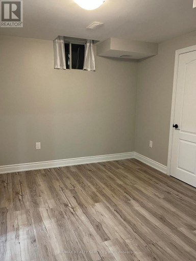 34 EBURY (LOWER) DRIVE, Brampton (Credit Valley), Ontario, L6X5M1