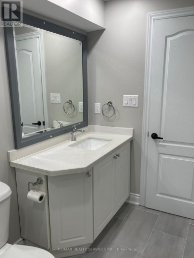 34 EBURY (LOWER) DRIVE, Brampton (Credit Valley), Ontario, L6X5M1