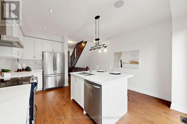 215 SALTERTON CIRCLE Vaughan Ontario photo 17