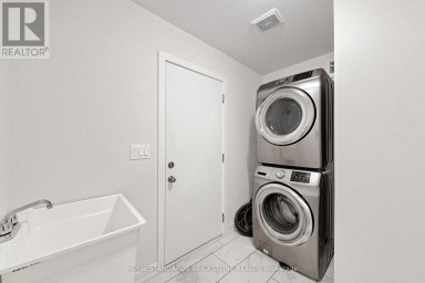215 SALTERTON CIRCLE Vaughan Ontario photo 26