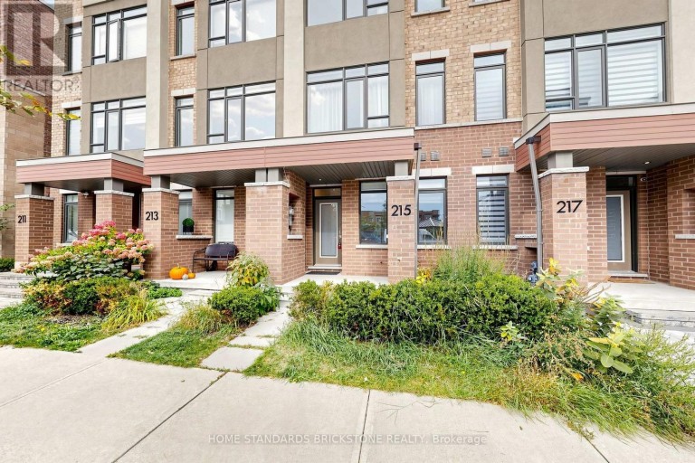 215 SALTERTON CIRCLE, Vaughan, Ontario, L6A4Z2