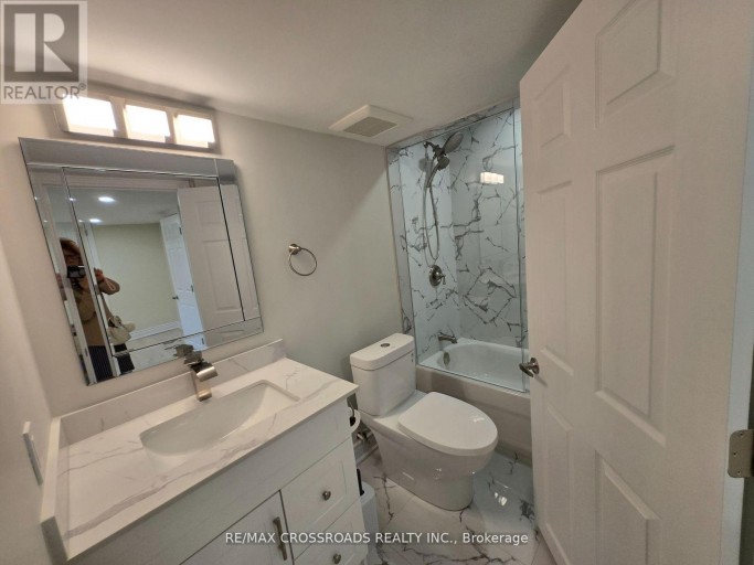 BASEMENT APARTMENT - 66 MORRISON CRESCENT, Markham (Buttonville), Ontario, L3R9K7