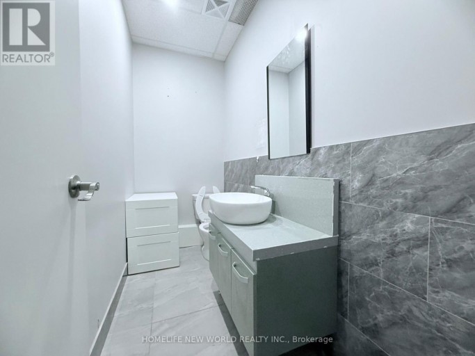 108 &109 - 7181 YONGE STREET, Markham (Grandview), Ontario, L3T0C7