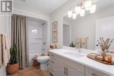 247 MCTAVISH STREET Strathroy-Caradoc (NW) Ontario photo 35