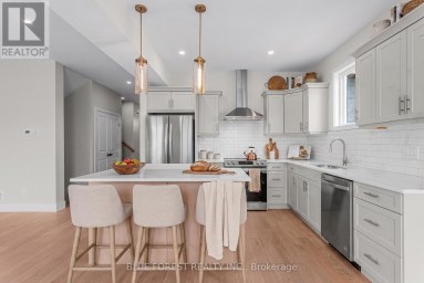 247 MCTAVISH STREET Strathroy-Caradoc (NW) Ontario photo 6
