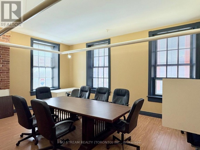 301 - 100 FRONT STREET E, Toronto (Moss Park), Ontario, M5A1E1