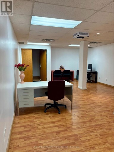 302 - 100 FRONT STREET E, Toronto (Moss Park), Ontario, M5A1E1