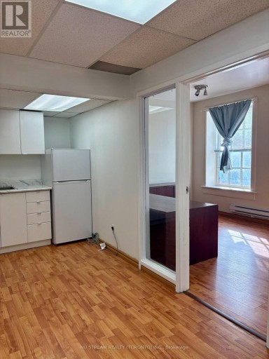 302 - 100 FRONT STREET E, Toronto (Moss Park), Ontario, M5A1E1
