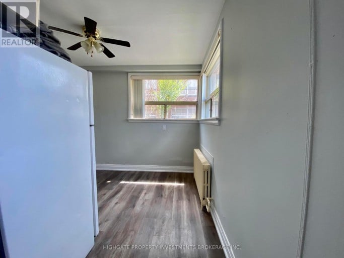 3 - 34 ERLESMERE AVENUE, Brampton (Brampton East), Ontario, L6W2T6