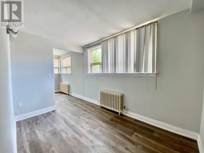 3 - 34 ERLESMERE AVENUE, Brampton (Brampton East), Ontario, L6W2T6