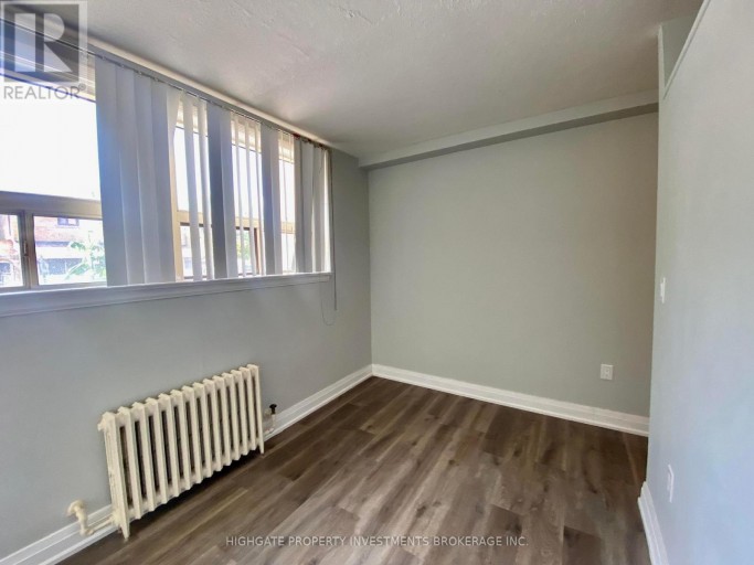 3 - 34 ERLESMERE AVENUE, Brampton (Brampton East), Ontario, L6W2T6
