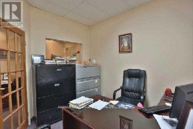 202 - 49 HILLCREST AVENUE Brampton (Queen Street Corridor) Ontario photo 4