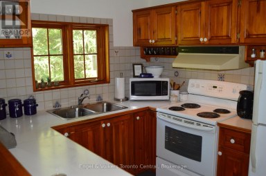 103 NORDIC ROAD Blue Mountains Ontario photo 6