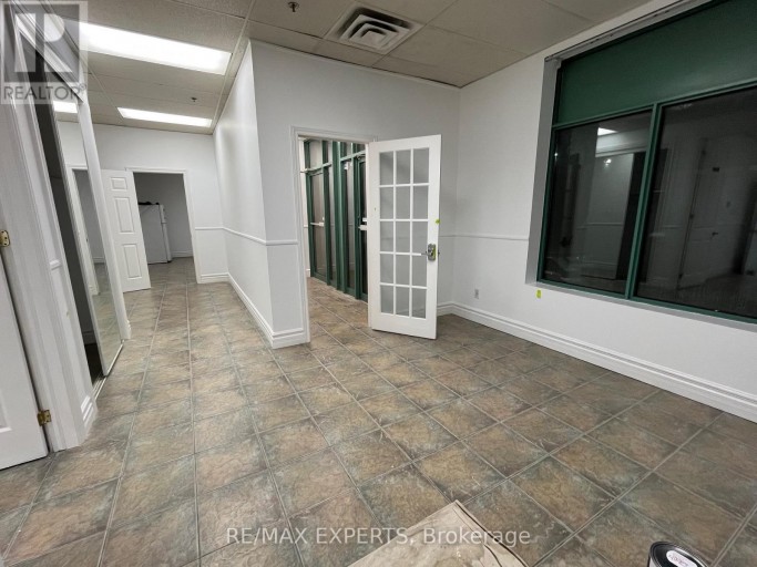 8-9 - 221 DEERHURST DRIVE, Brampton (Gore Industrial South), Ontario, L6T5L7