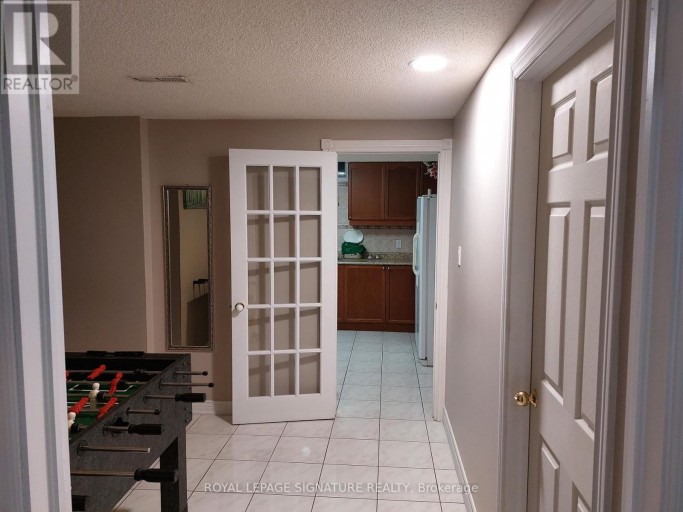 6 SUNFOREST DRIVE, Brampton (Heart Lake West), Ontario, L6Z2Z2