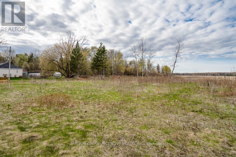 28 BRENTWOOD ROAD, Essa, Ontario, L0M1B2