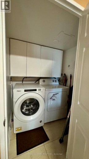 402 - 7601 BATHURST STREET, Vaughan (Crestwood-Springfarm-Yorkhill), Ontario, L4J4H5