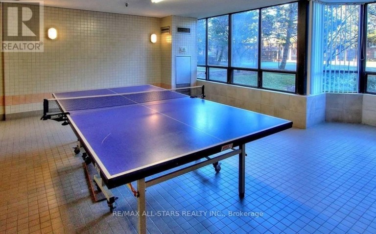 402 - 7601 BATHURST STREET, Vaughan (Crestwood-Springfarm-Yorkhill), Ontario, L4J4H5