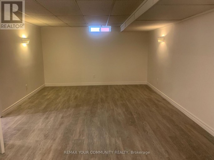 BASEMENT - 371 SELBY CRESCENT, Newmarket (Bristol-London), Ontario, L3Y6E2