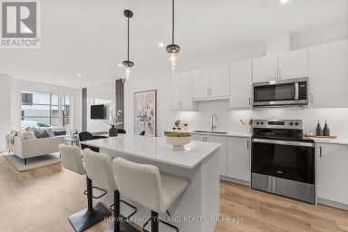 955 CATALPA SQUARE London North (North E) Ontario photo 2