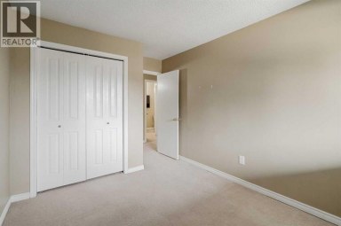 9302, 315 Southampton Drive SW Calgary Alberta photo 13