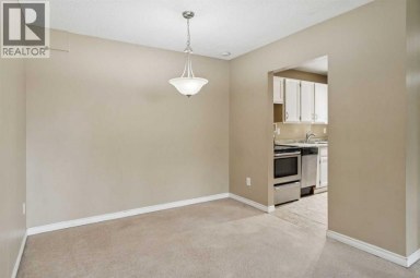 9302, 315 Southampton Drive SW Calgary Alberta photo 9