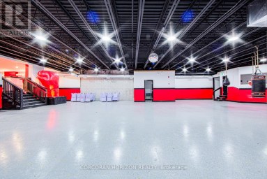 2261 DUNDAS STREET Toronto (Roncesvalles) Ontario photo 16