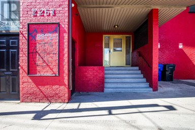 2261 DUNDAS STREET Toronto (Roncesvalles) Ontario photo 2