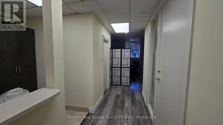 #100 - 53 VILLAGE CENTRE PLACE, Mississauga (City Centre), Ontario, L4Z1V9