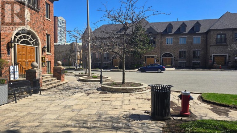 #100 - 53 VILLAGE CENTRE PLACE, Mississauga (City Centre), Ontario, L4Z1V9