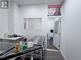 203 - 7181 YONGE STREET Markham (Thornhill) Ontario photo 3