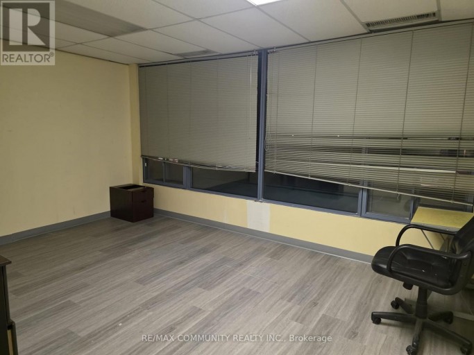 303 - 250 SHEPPARD AVENUE E, Toronto (Willowdale East), Ontario, M2N6M9