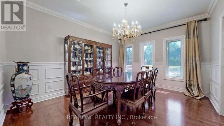 12 JARVIS AVENUE, Aurora (Aurora Estates), Ontario, L4G6W8