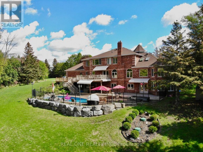 12 JARVIS AVENUE, Aurora (Aurora Estates), Ontario, L4G6W8
