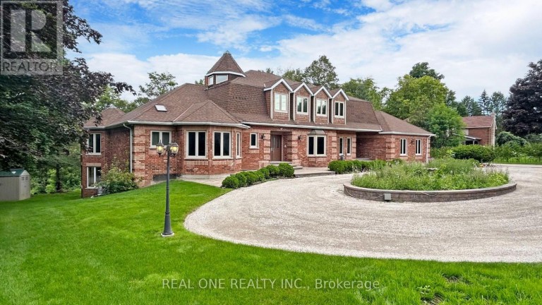12 JARVIS AVENUE, Aurora (Aurora Estates), Ontario, L4G6W8