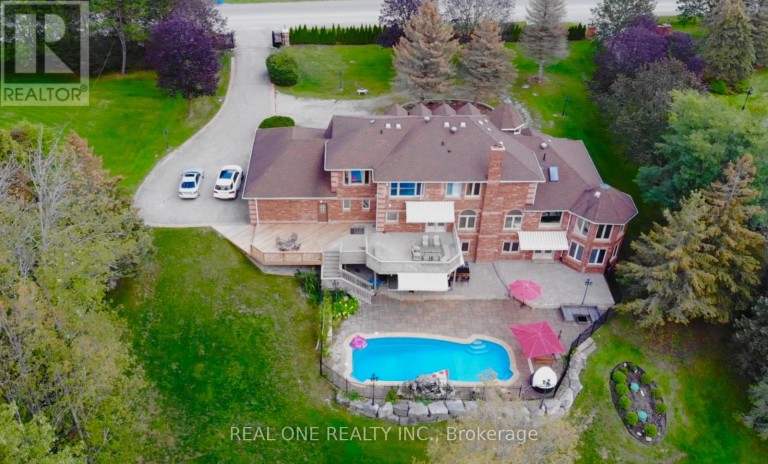 12 JARVIS AVENUE, Aurora (Aurora Estates), Ontario, L4G6W8