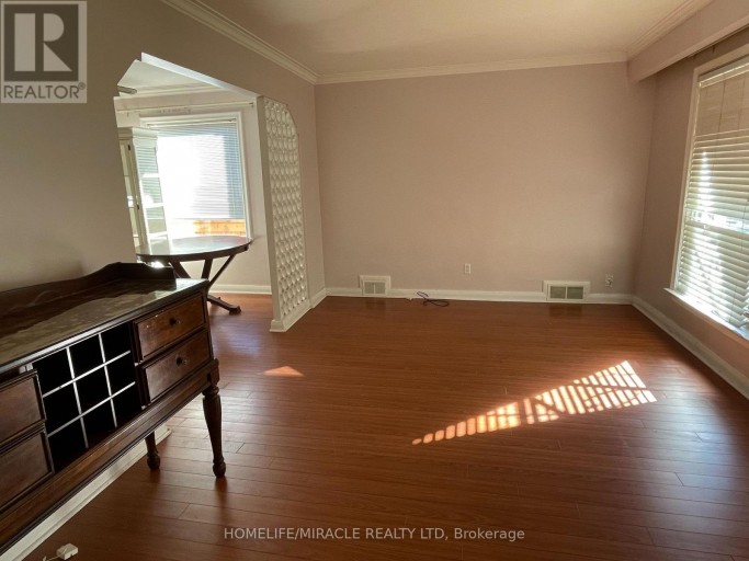 MAIN FLOOR - 45 MARTORINO DRIVE, Toronto (Kennedy Park), Ontario, M1K2J3