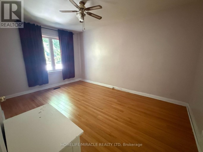 MAIN FLOOR - 45 MARTORINO DRIVE, Toronto (Kennedy Park), Ontario, M1K2J3